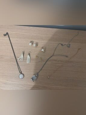 Miscellaneous jewelry